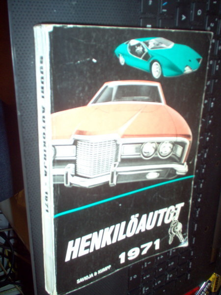 Savioja & Kumpp. HENKILÖAUTOT 1971 ( Sis.postikulut )