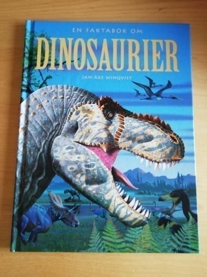 Jan-Åke Winqvist: Faktabok om Dinosaurier