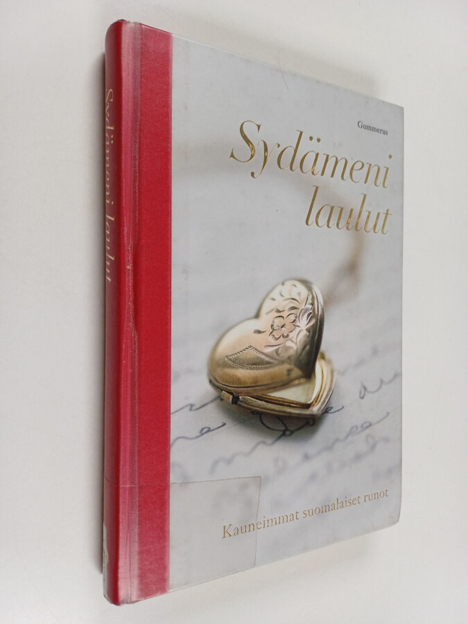 Sydämeni laulut : kauneimmat suomalaiset runot