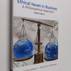 Ethical issues in business : a philosophical approach - pikkukuva 1