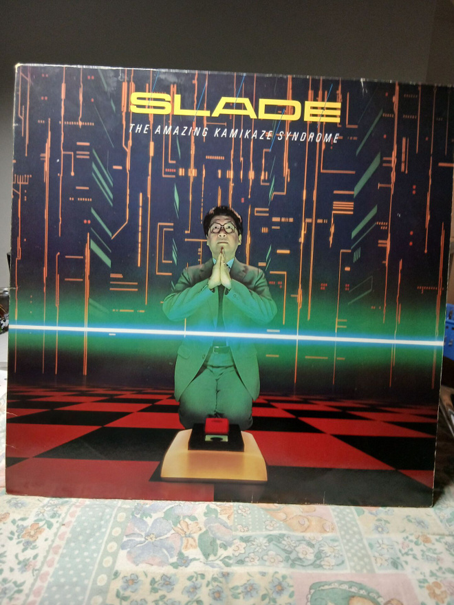 Slade – The Amazing Kamikaze Syndrome