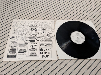 VA - Nuorisoyhtyeet Esittävät (OELP-001)