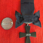 Sururisti 1939 ja Kaatuneiden Liiton merkki - pikkukuva 2