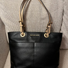 Michael Kors Bedford TZ Pocket Tote nahkalaukku väri musta - pikkukuva 1