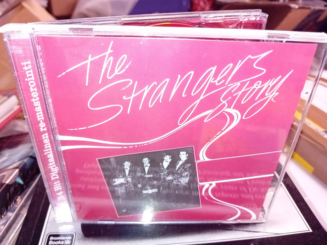 CD The Strangers  : The Strangers story  ( SIS POSTIKULU )