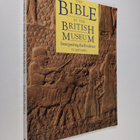 T. C. Mitchell : The Bible in the British Museum - Interp... - pikkukuva 1