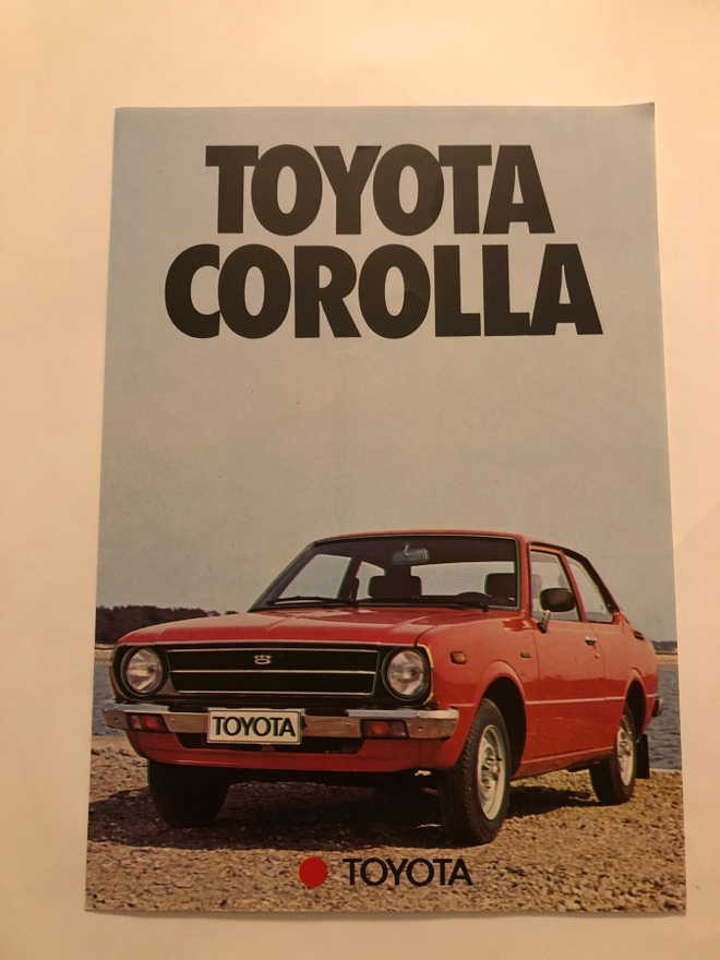 Myyntiesite - Toyota Corolla - 12/1977
