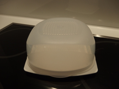 Tupperware CheesSmart mini juustorasia KÄYTTÄMÄTÖN