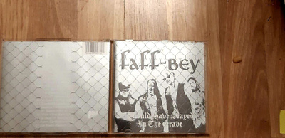 Faff-Bey - Should Have Stayed in the Grave CD-kok.