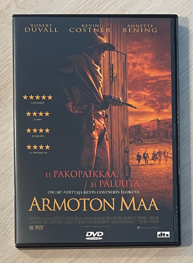 Armoton maa (2003) Kevin Costner, Robert Duvall