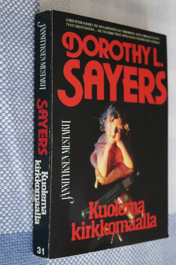 Dorothy L. Sayers : Kuolema kirkkomaalla ( 1.p. 1989 )