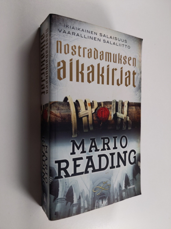 Mario Reading : Nostradamuksen aikakirjat