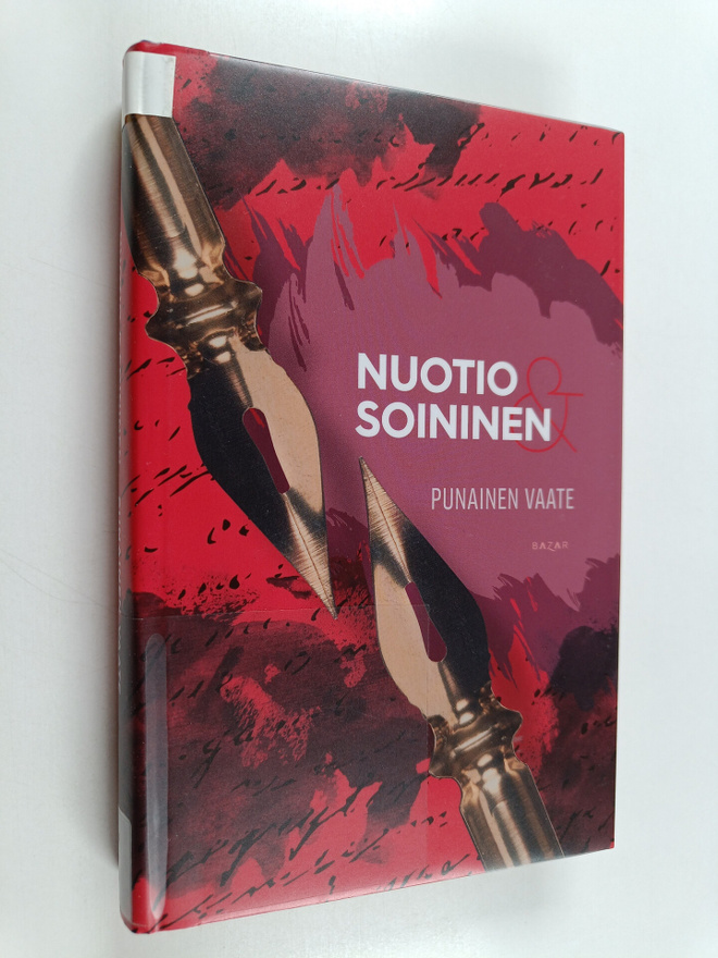 Eppu Nuotio ym. : Punainen vaate