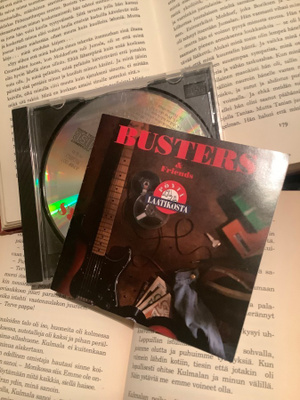 Busters & Friends - Pöytälaatikosta (CD)
