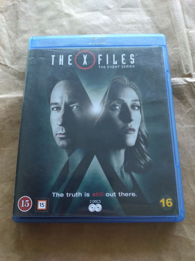 X-files The event series (kausi 10) (Bluray) (2 levyä)