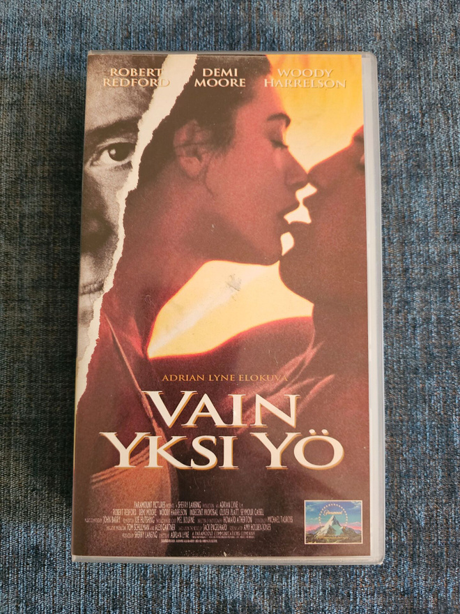 VAIN YKSI YÖ ( 1993 ) VHS ESSELTE VIDEO.