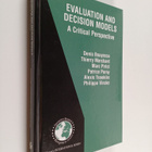 D. Bouyssou : Evaluation and decision models : a critical... - pikkukuva 1