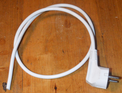 Schuko virtakaapeli 0.9m
