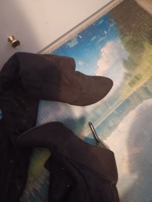 Ylipolven saappaat keinomokkaa