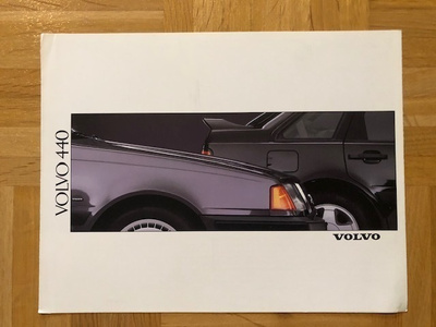 Esite Volvo 440, 1989
