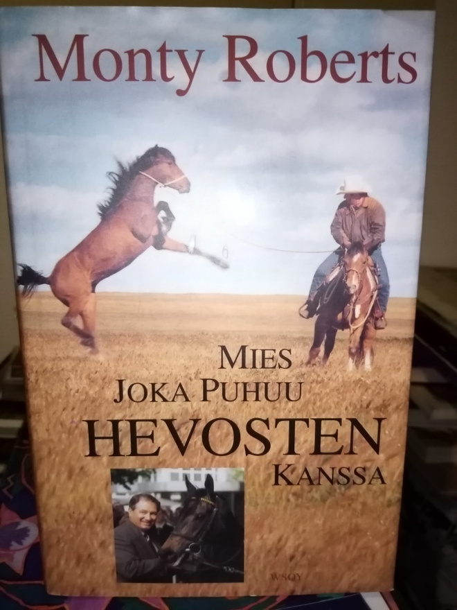 ROBERTS :  MIES JOKA PUHUU HEVOSTEN KANSSA
