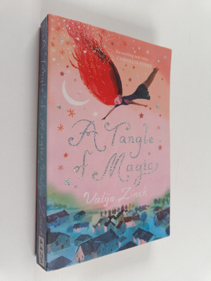 Valija Zinck : A tangle of magic
