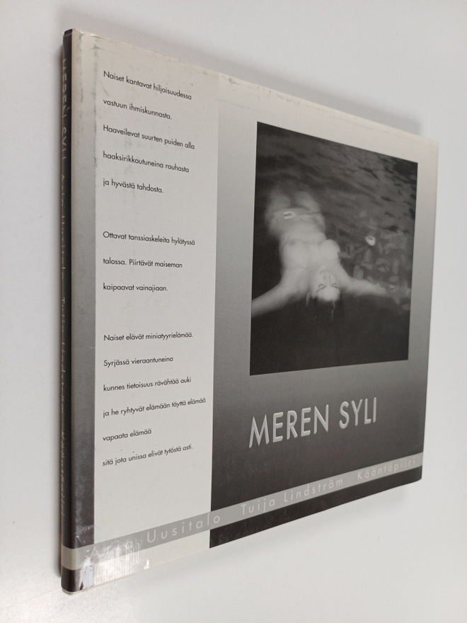 Arja Uusitalo : Meren syli