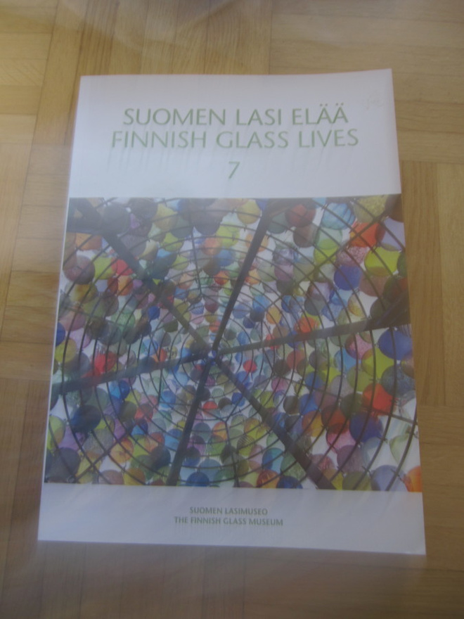 SUOMEN LASI ELÄÄ 7 - suomen lasimuseo