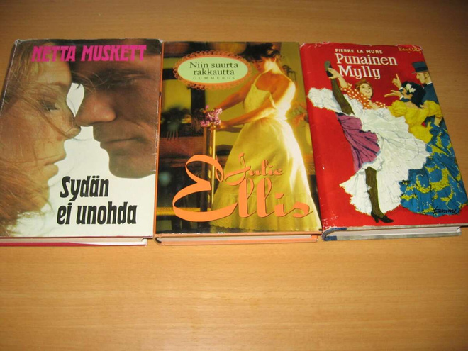 3 kirjaa, mm. Sydän ei unohda