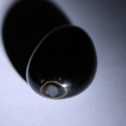 Musta salamoiva haukansilmä riipus 30 mm / 50 karaattia - pikkukuva 5