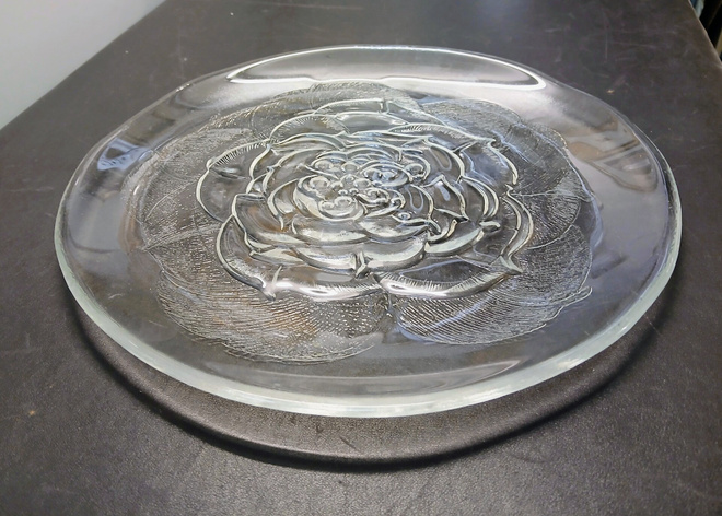 Iittala, Alberto Churba, Villiruusu tarjoilulautanen