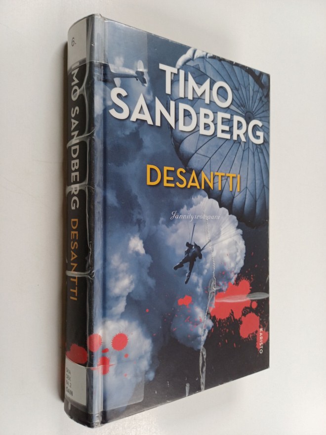 Timo Sandberg : Desantti : jännitysromaani