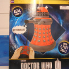 DOCTOR WHO REMOTE CONTROL DALEK (31 334) ylii 60cm korkea,pu - pikkukuva 1