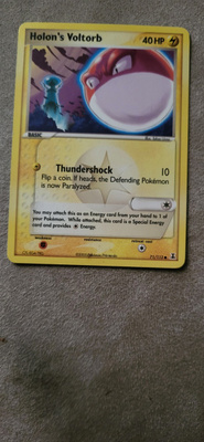 Pokemon Holon's Voltorb (DS 71) EX Delta Species card