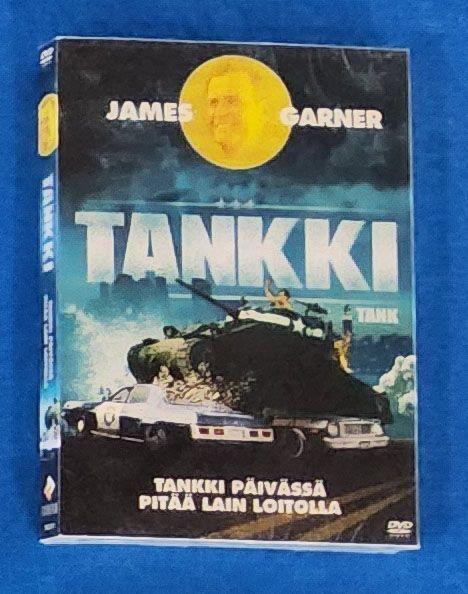 Tankki  (uusi muoveissa)