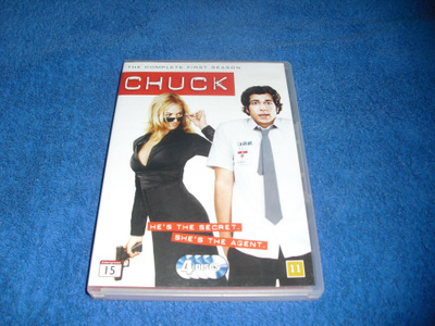 CHUCK, 1-kausi (Zachary Levi)***