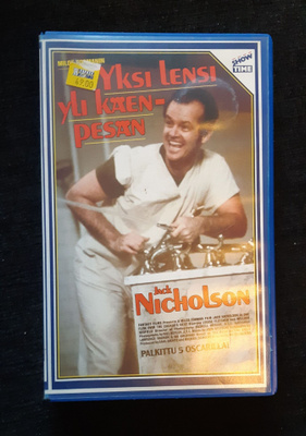 Yksi lensi yli käenpesän VHS