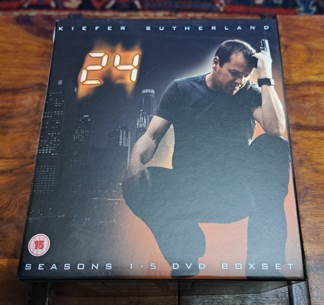 24 TV-sarja kaudet 1-5 DVD boksi