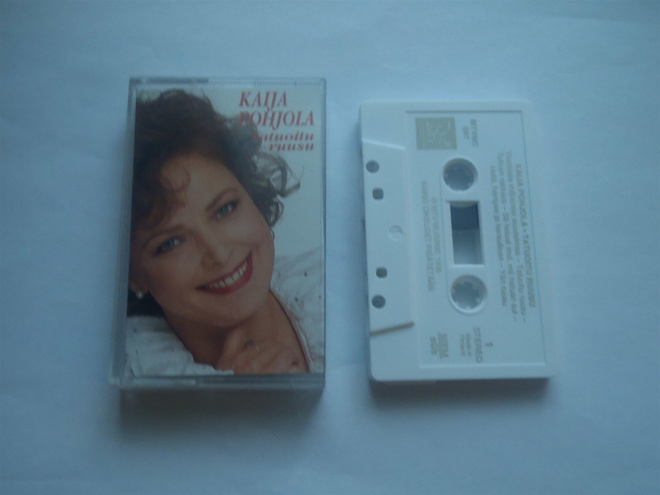 KAIJA POHJOLA - TATUOITU RUUSU  C-kasetti