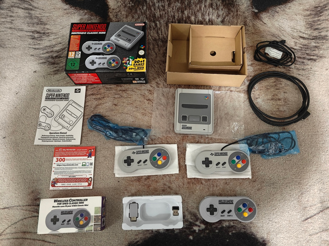Super Nintendo Classic Mini (Mini Snes)