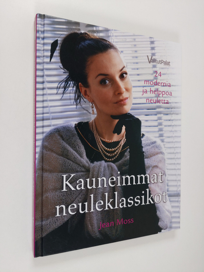 Jean Moss : Kauneimmat neuleklassikot - 24 modernia ja he...