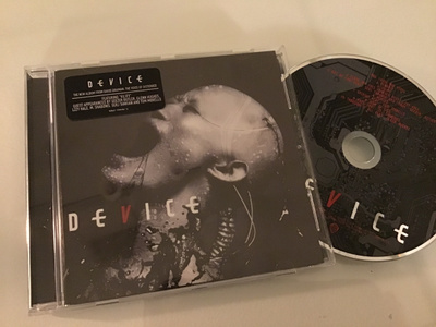 Devise . Device CD disturbed