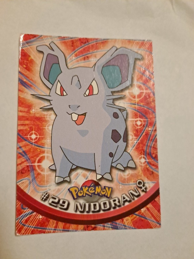 Pokemon Topps keräilykortti #29 Nidoran