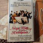 Neljät Häät ja Yhdet Hautajaiset (VHS) - pikkukuva 1