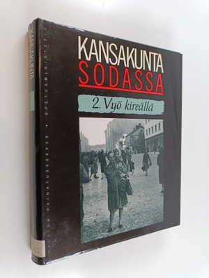 Kansakunta sodassa 2 : Vyö kireällä