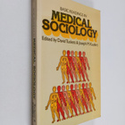 Basic readings in medical sociology - pikkukuva 1