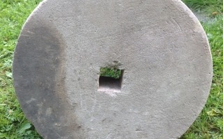Tahkon kivi, 32 cm