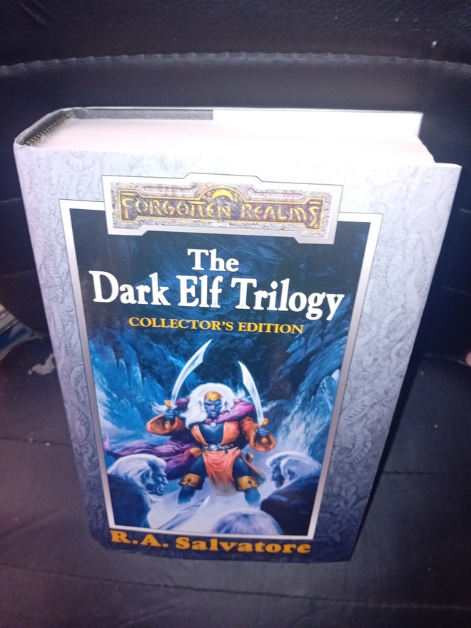 Salvatore  :  The Dark Elf Trilogy ( SIS POSTIKULU  )