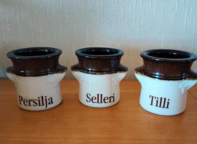 Kermansavi maustepurkki tilli persilja selleri