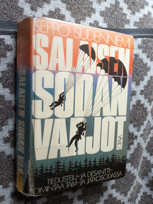 Salaisen sodan varjot. Tiedustelua ja desanttitoimintaa